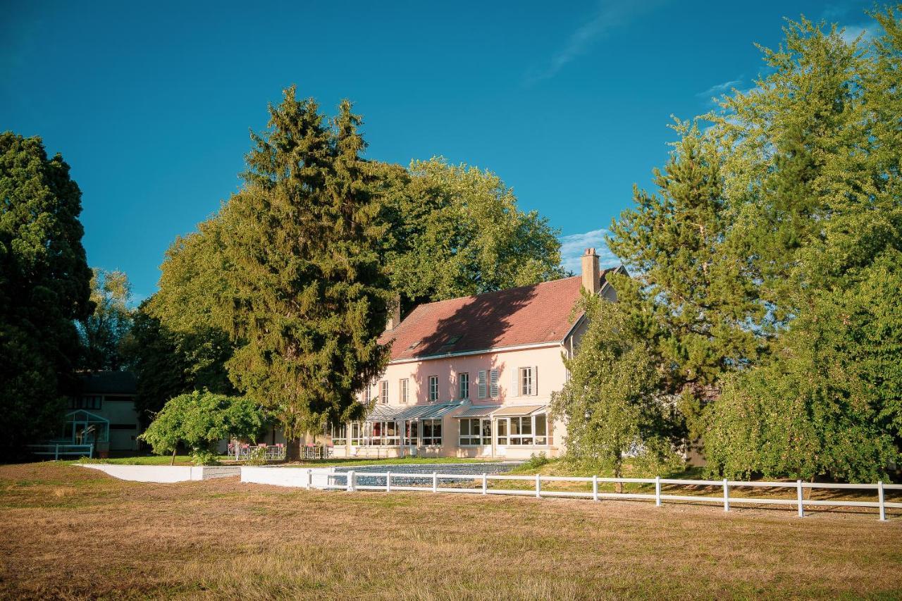 Logis Auberge Du Port Bazeilles Exterior photo